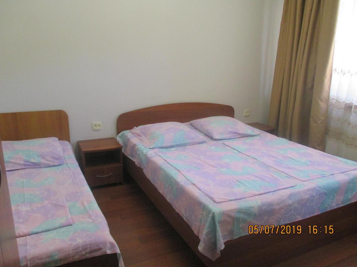 Guest House У Маргариты Gagra Exterior foto