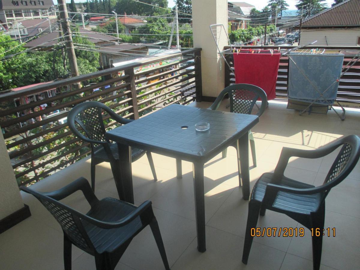 Guest House У Маргариты Gagra Exterior foto