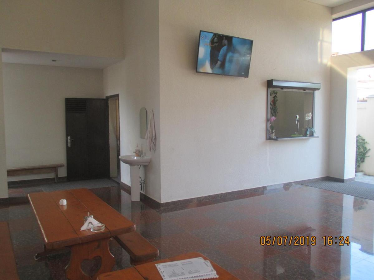 Guest House У Маргариты Gagra Exterior foto