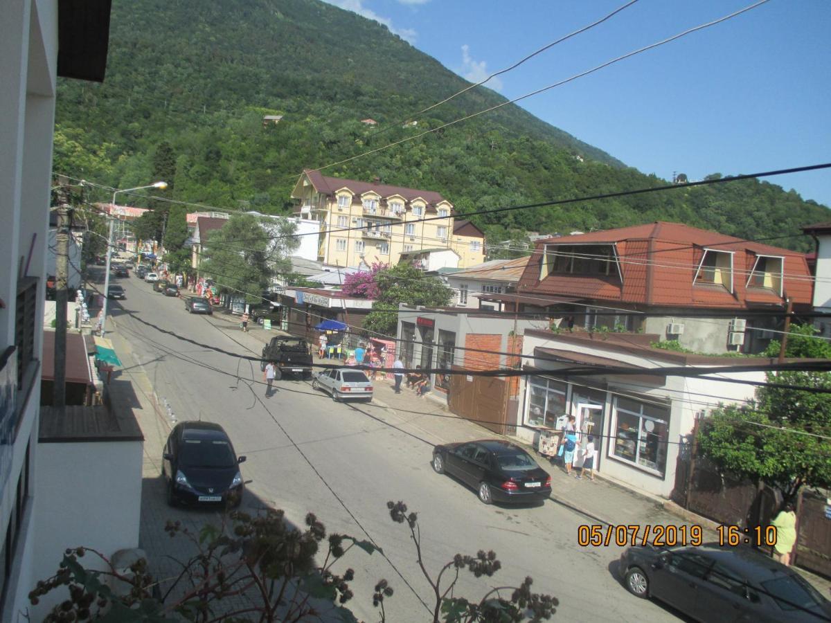 Guest House У Маргариты Gagra Exterior foto