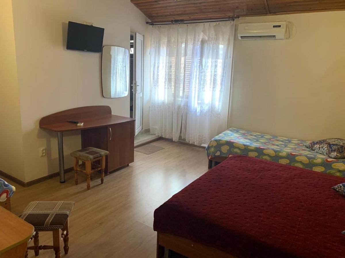 Guest House У Маргариты Gagra Exterior foto